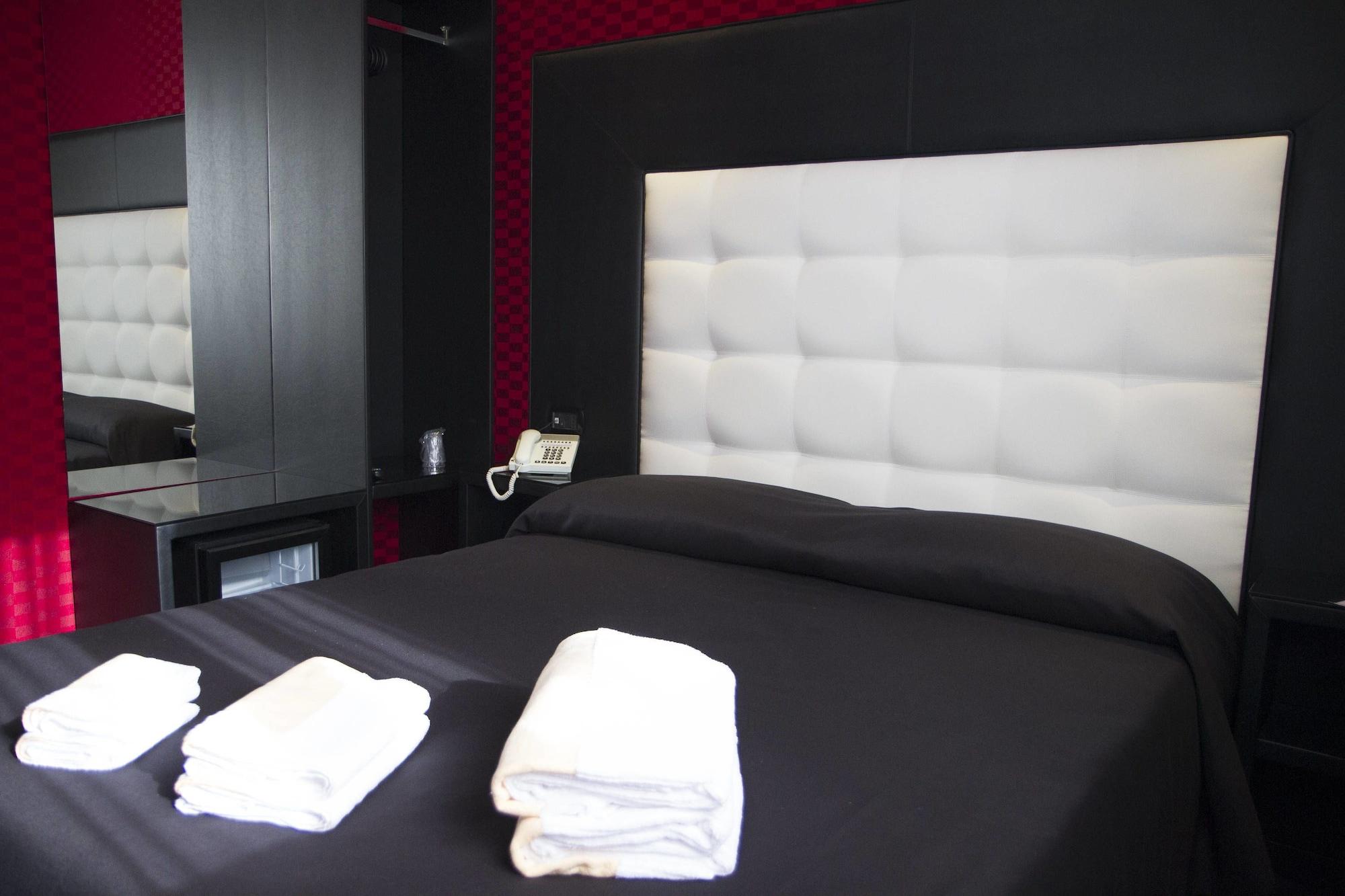 Kleopatra Design Hotel เนเปิลส์ ภายนอก รูปภาพ