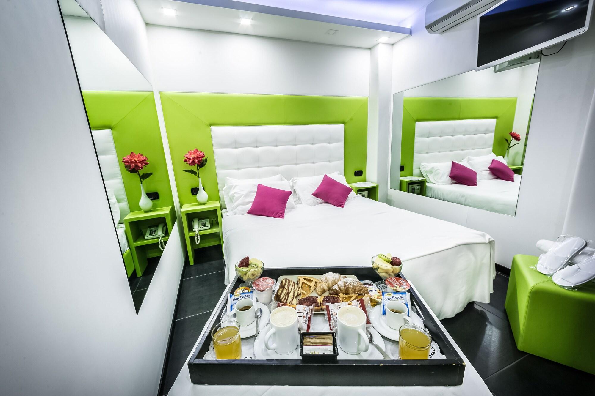 Kleopatra Design Hotel เนเปิลส์ ภายนอก รูปภาพ