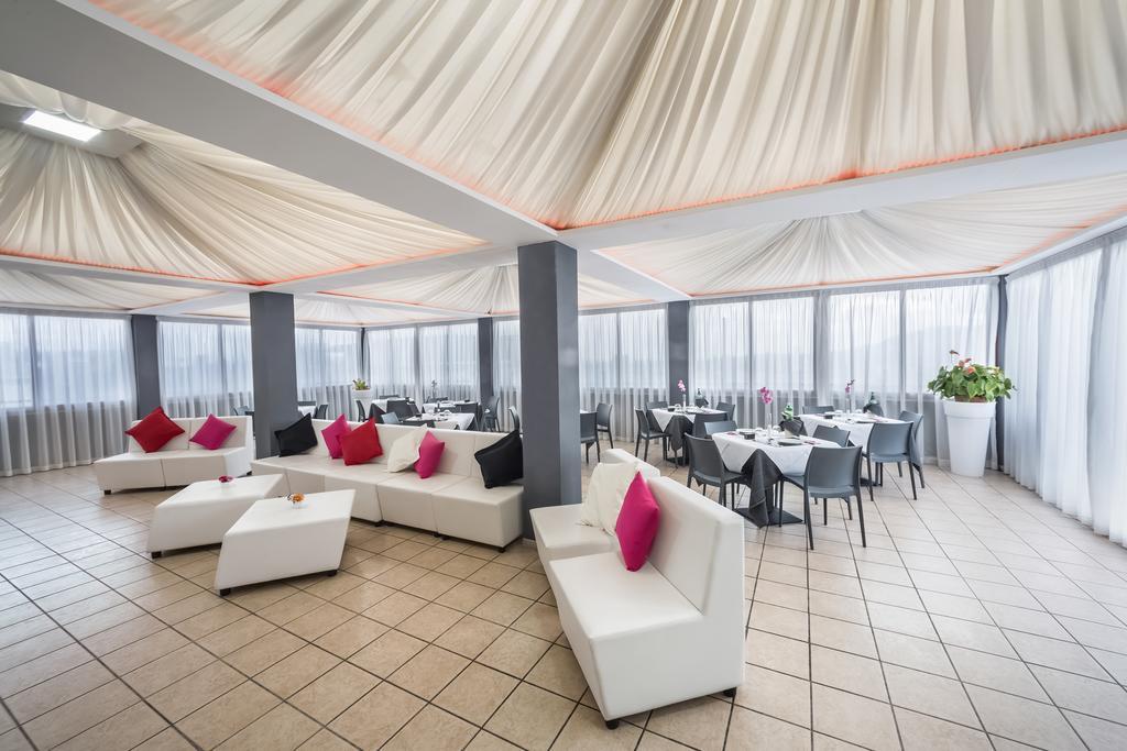Kleopatra Design Hotel เนเปิลส์ ภายนอก รูปภาพ