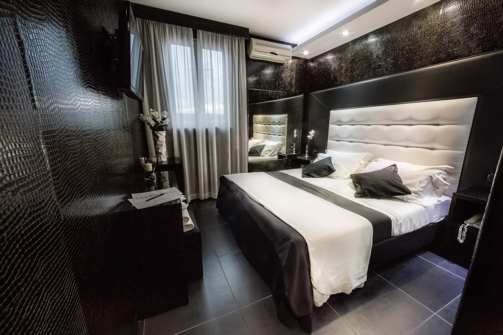 Kleopatra Design Hotel เนเปิลส์ ภายนอก รูปภาพ
