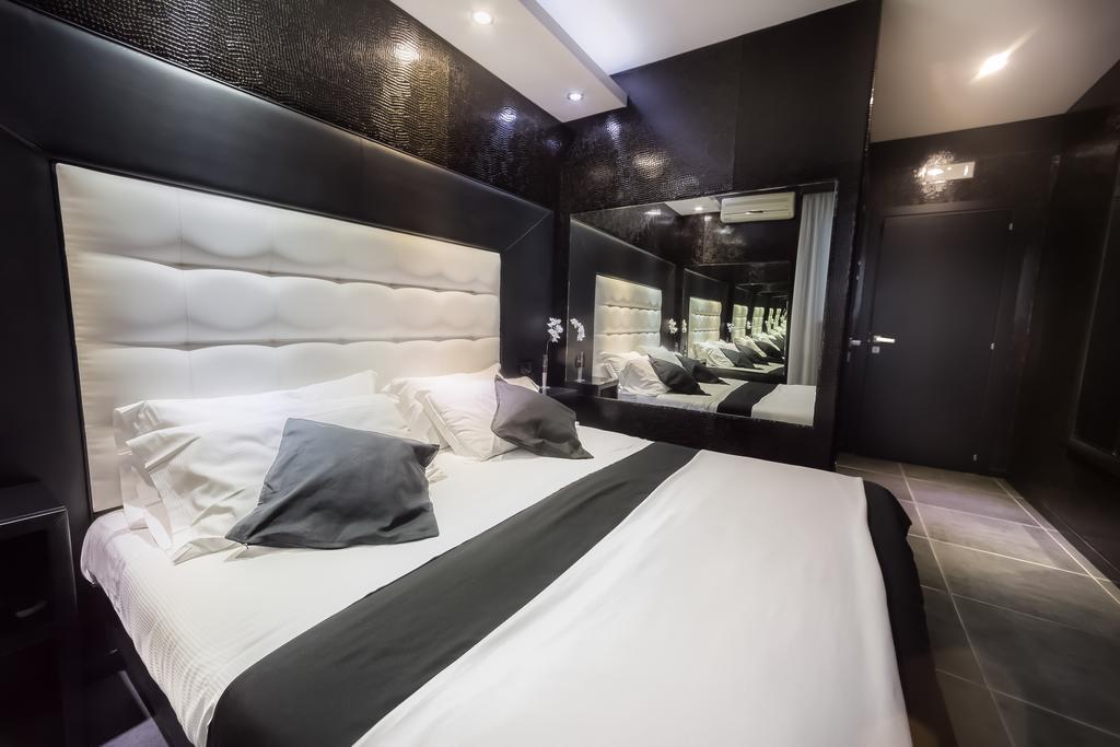 Kleopatra Design Hotel เนเปิลส์ ภายนอก รูปภาพ